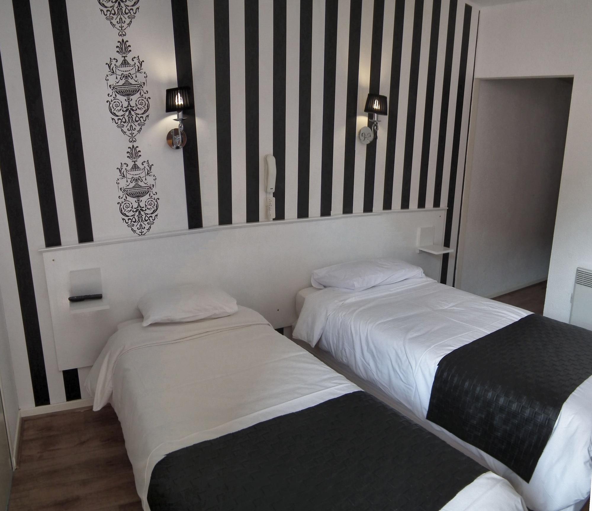 Hotel Des Pays Bas Lourdes Exterior photo