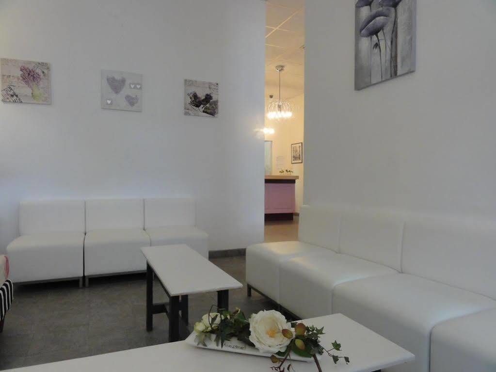 Hotel Des Pays Bas Lourdes Exterior photo